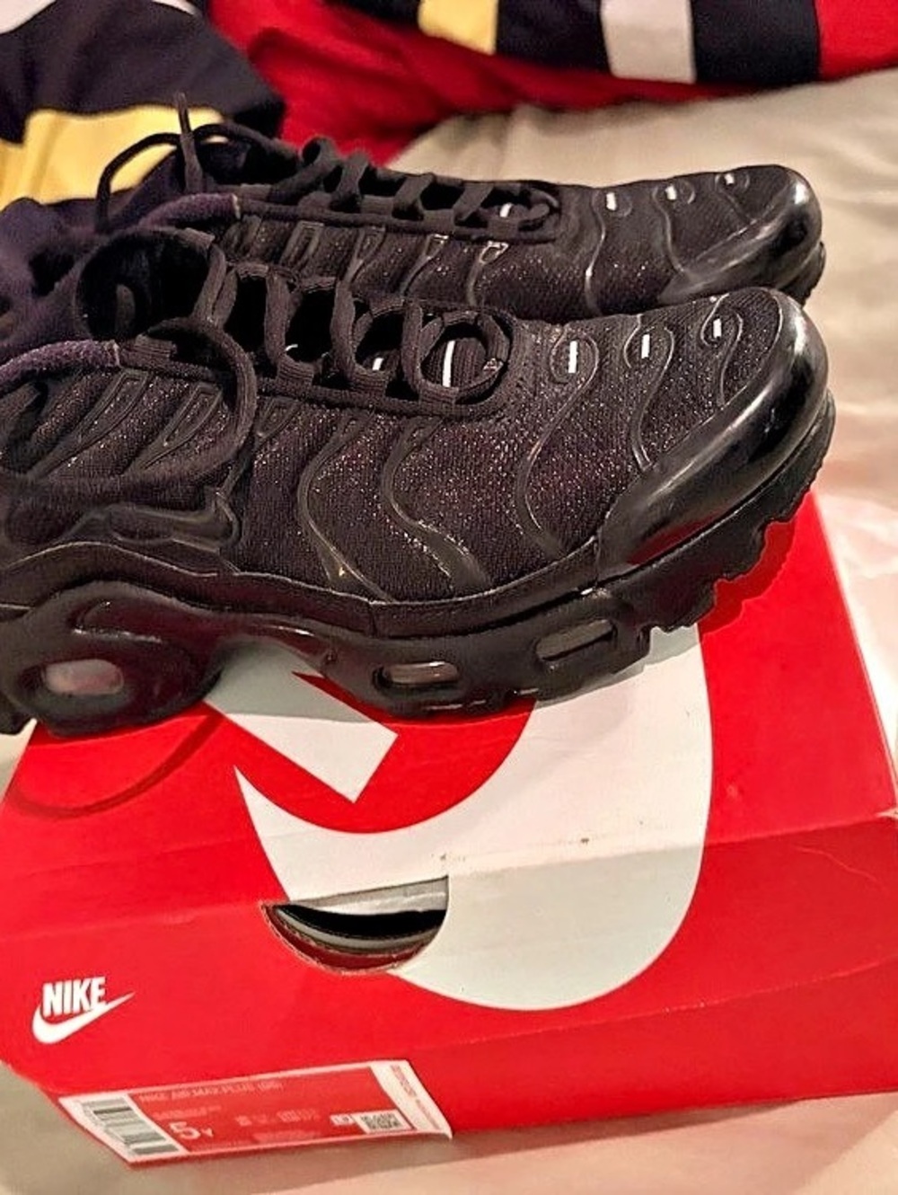 Nike Air Max Plus GS 'Triple Black' Black Sneakers